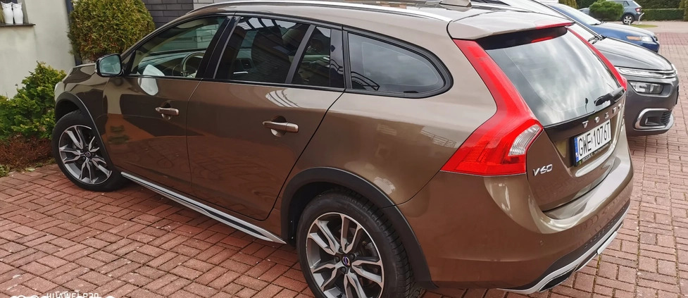 Volvo V60 Cross Country cena 91000 przebieg: 140600, rok produkcji 2017 z Wejherowo małe 92